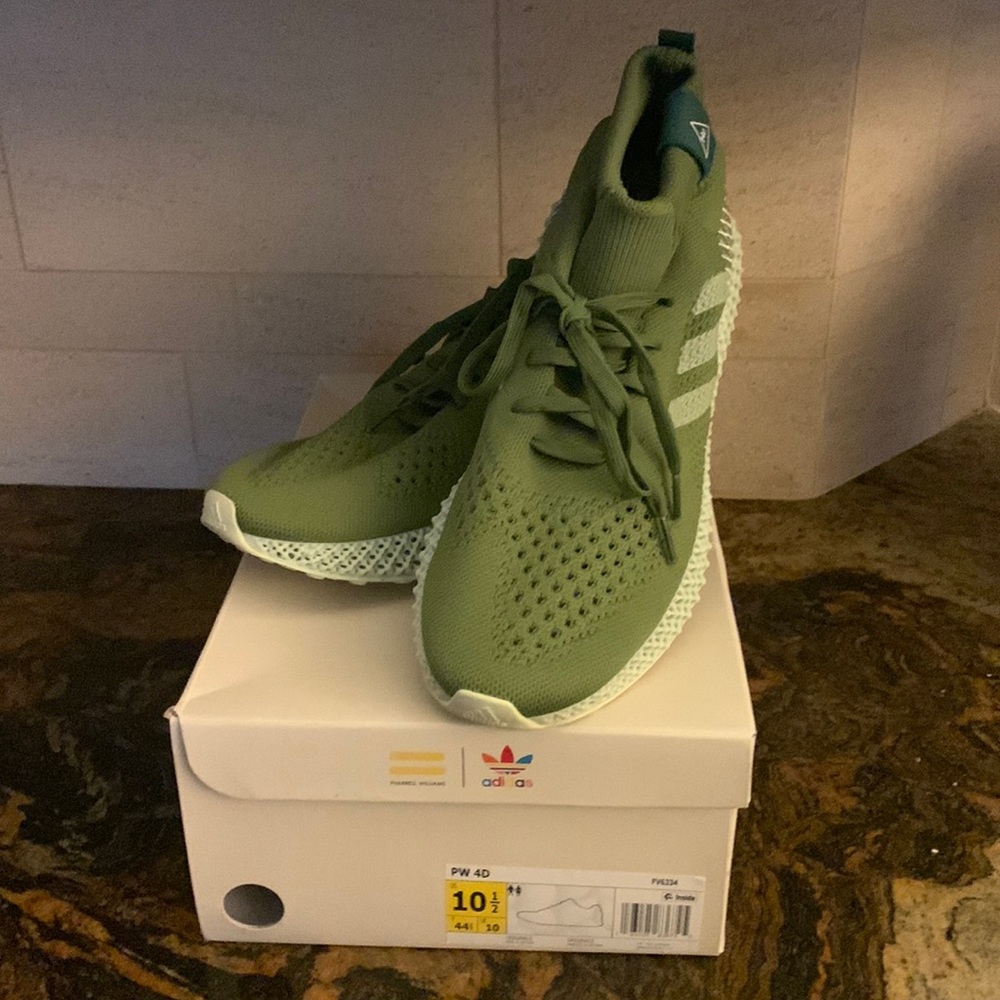 Adidas HU